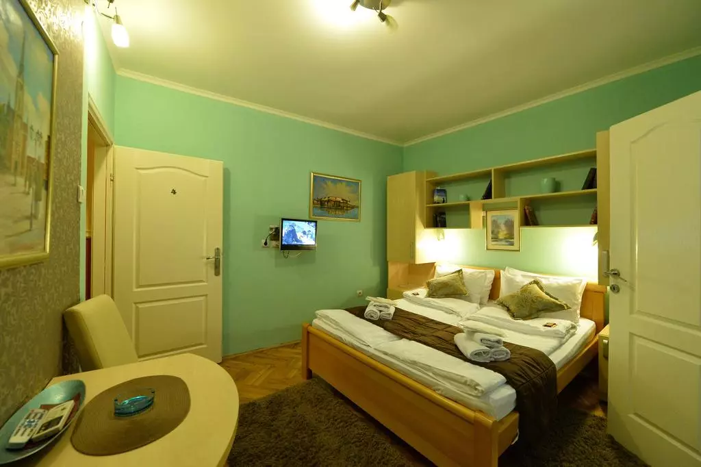 hotel_tal centar_novi_sad_shabavizparvaz_05.jpg